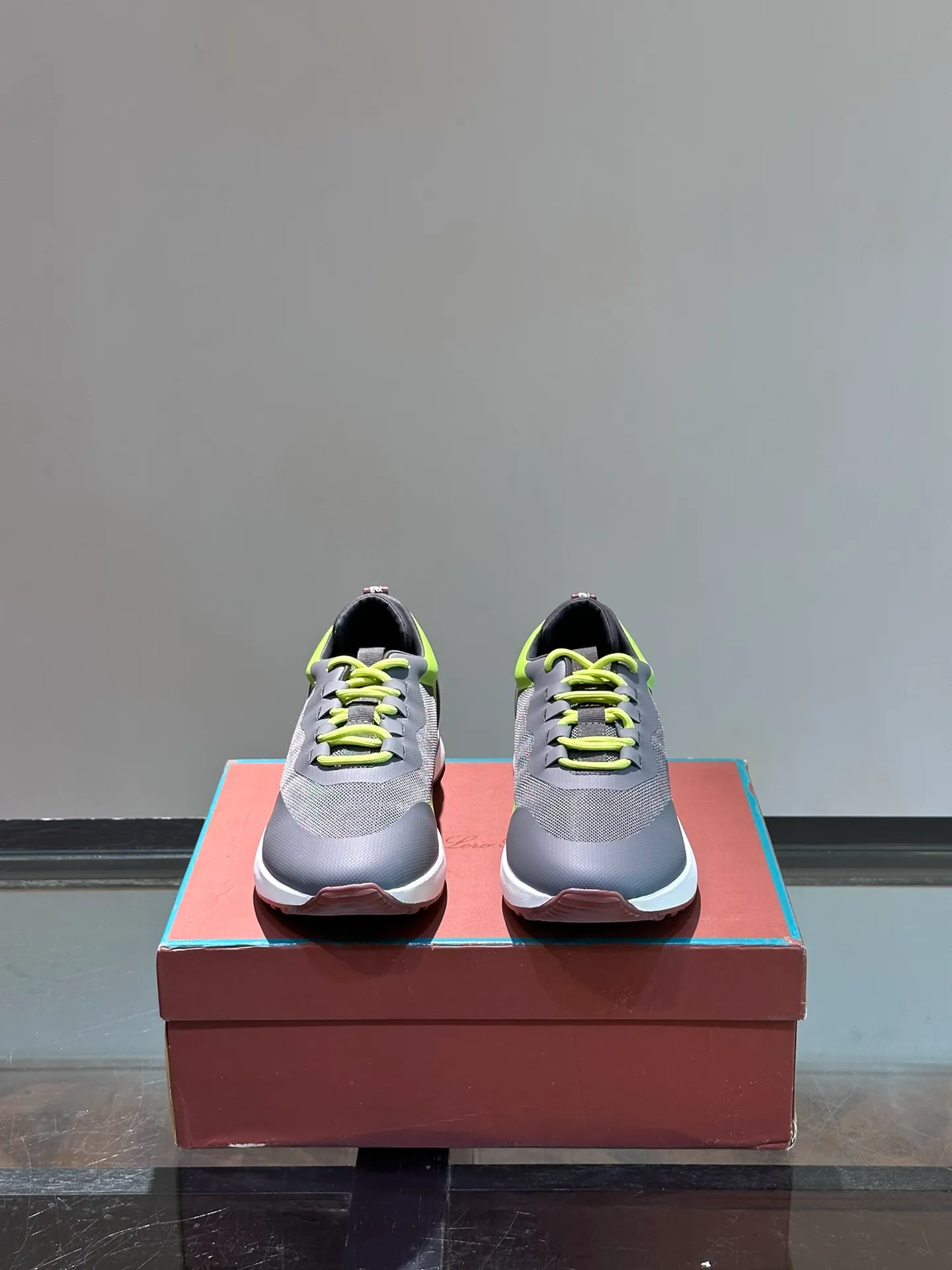 Factory price: 540💰Loro men's shoes💰iana niche Loro classic jogging shoes, men's lace-up casual shoes and sneakers, high-quality lightweight and comfortable fabrics, suitable for outdoor leisure, the color scheme is young and energetic, and it looks great with sportswear or casual suits! Size: 39-45 (46 customized)